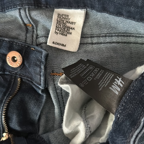 Blue jeans from H&M - Picture 2 of 3